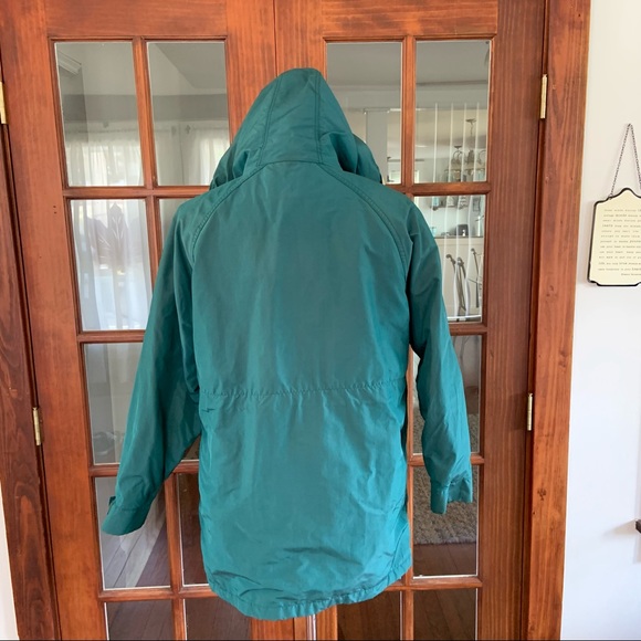 Vintage 1980’s or 1990’s Woolrich Hooded Jacket - Picture 5 of 9